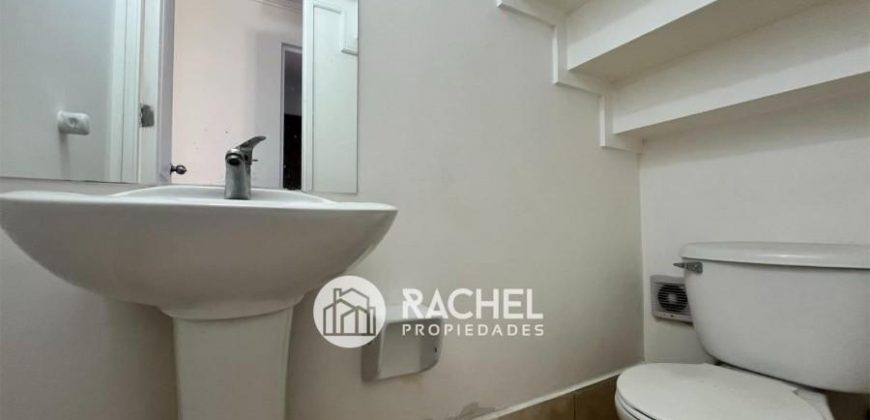 SE ARRIENDA LINDA CASA REMODELADA de 4 Dorm. pasos Colegio Pumahue – Sector Los Conquistadores