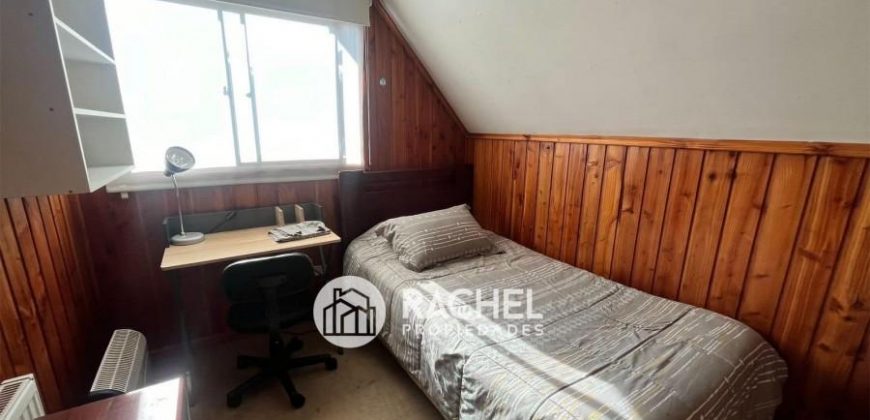 EN VENTA CASA 4 DORMITORIOS SECTOR AVENIDA ALEMANIA