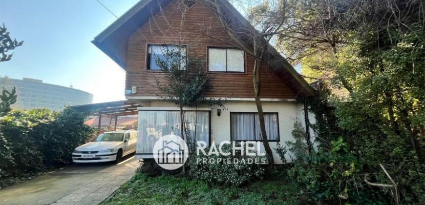 EN VENTA CASA 4 DORMITORIOS SECTOR AVENIDA ALEMANIA