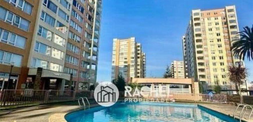 SE ARRIENDA SOLEADO Y LUMINOSO DPTO EN CONDOMINIO LOS CONQUISTADORES