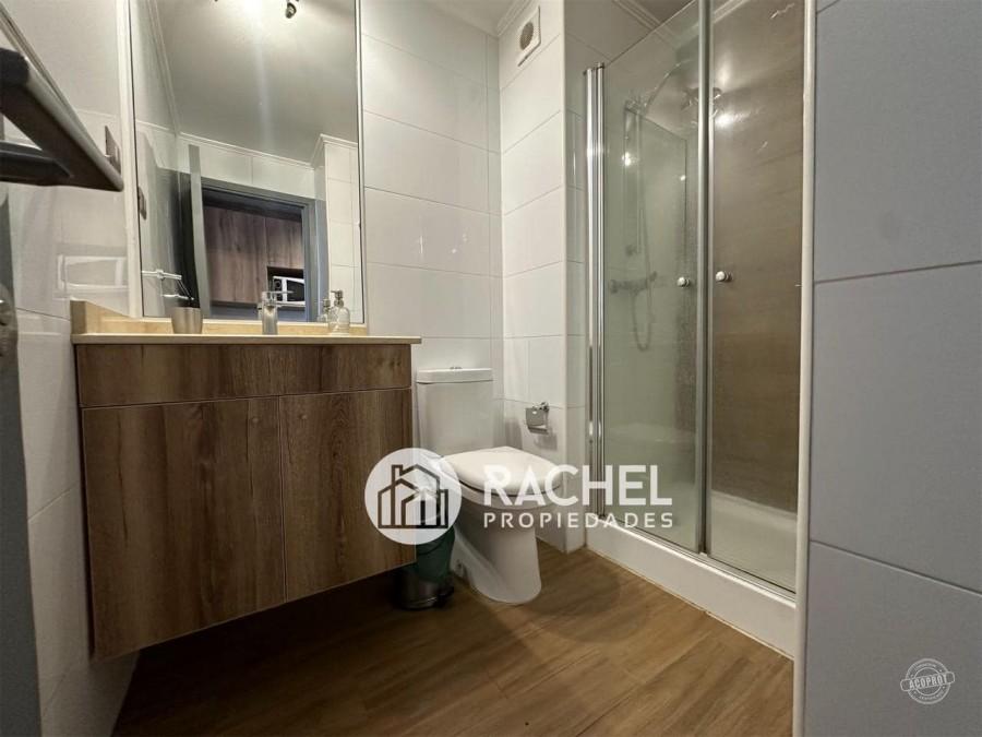 SE ARRIENDA DEPARTAMENTO FULL AMOBLADO EDIFICIO BARCELONA CON AMPLIA TERRAZA