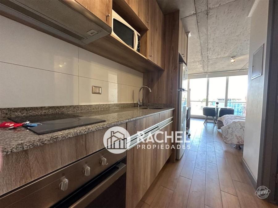 SE ARRIENDA DEPARTAMENTO FULL AMOBLADO EDIFICIO BARCELONA CON AMPLIA TERRAZA