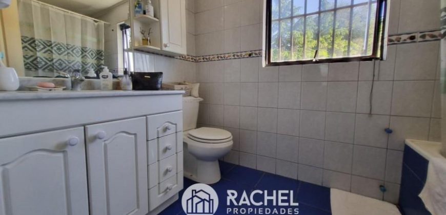 EN VENTA CASA ESQUINA CON PROYECCION COMERCIAL EN AVENIDA LAS ENCINAS