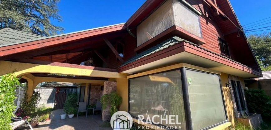 EN VENTA CASA ESQUINA CON PROYECCION COMERCIAL EN AVENIDA LAS ENCINAS