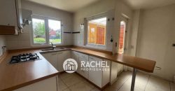 SE ARRIENDA IMPECABLE CASA 4 Dormitorios-Barrio Las Encinas