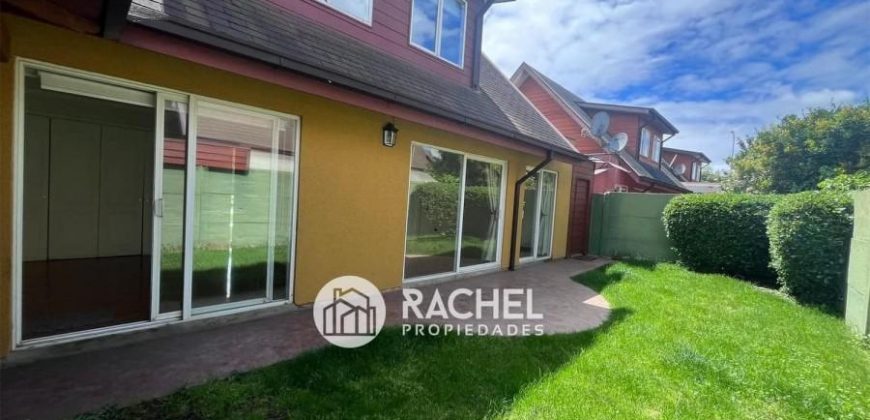 SE ARRIENDA IMPECABLE CASA 4 Dormitorios-Barrio Las Encinas