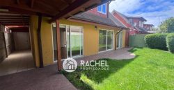 SE ARRIENDA IMPECABLE CASA 4 Dormitorios-Barrio Las Encinas