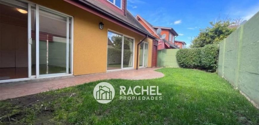 SE ARRIENDA IMPECABLE CASA 4 Dormitorios-Barrio Las Encinas