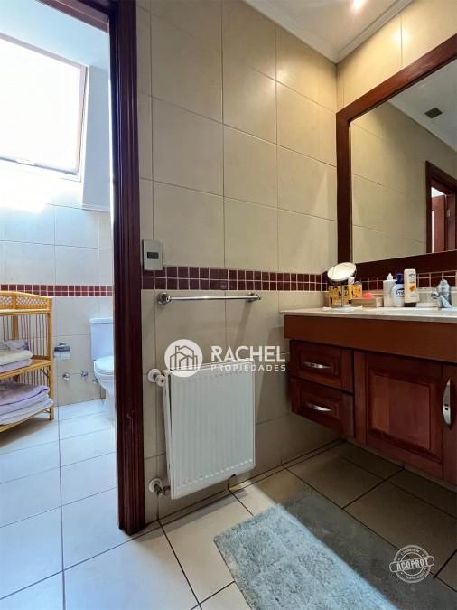 SE VENDE GRAN CASA CON 4D- SECTOR PORTAL DE LA FRONTERA