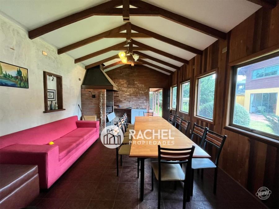 SE VENDE GRAN CASA CON 4D- SECTOR PORTAL DE LA FRONTERA
