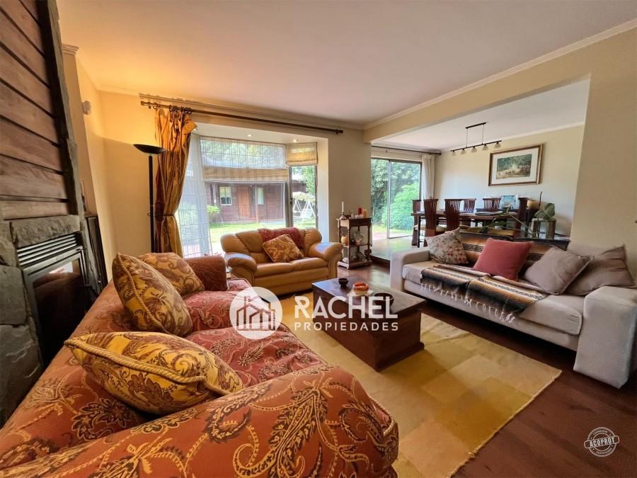 SE VENDE GRAN CASA CON 4D- SECTOR PORTAL DE LA FRONTERA