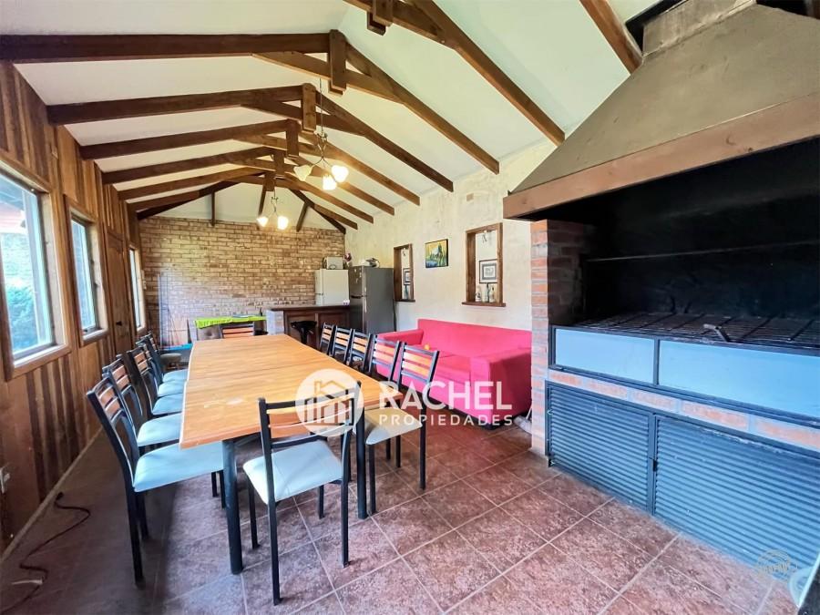 SE VENDE GRAN CASA CON 4D- SECTOR PORTAL DE LA FRONTERA