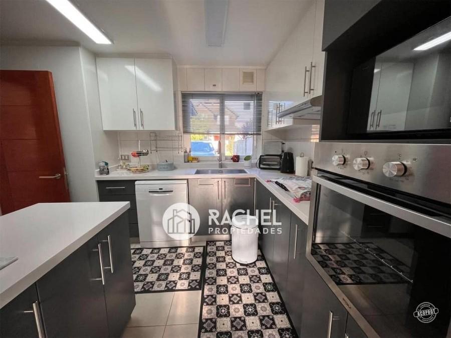 SE VENDE HERMOSA CASA REMODELADA EN CONDOMINIO CERRADO – Sector Barrio Inglés