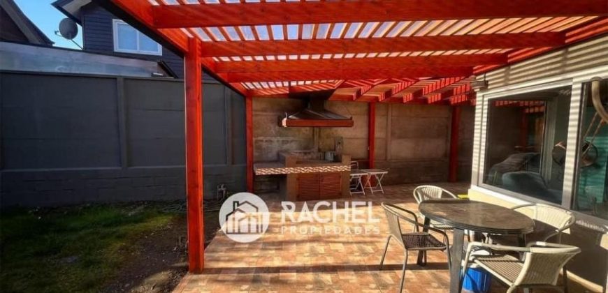 SE VENDE HERMOSA CASA REMODELADA EN CONDOMINIO CERRADO – Sector Barrio Inglés