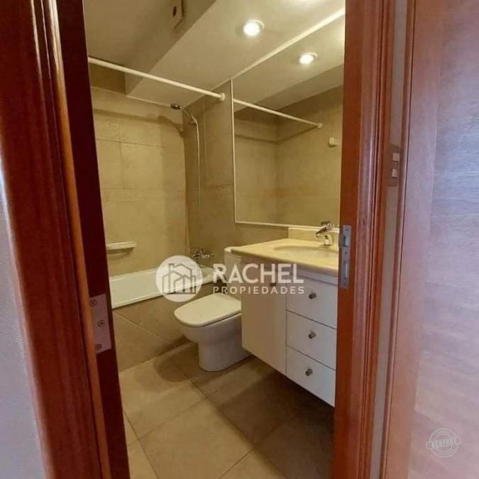 SE ARRIENDA DEPARTAMENTO 2 DORMITORIOS 2 BAÑOS CON ESTACIONAMIENTO Y BODEGA