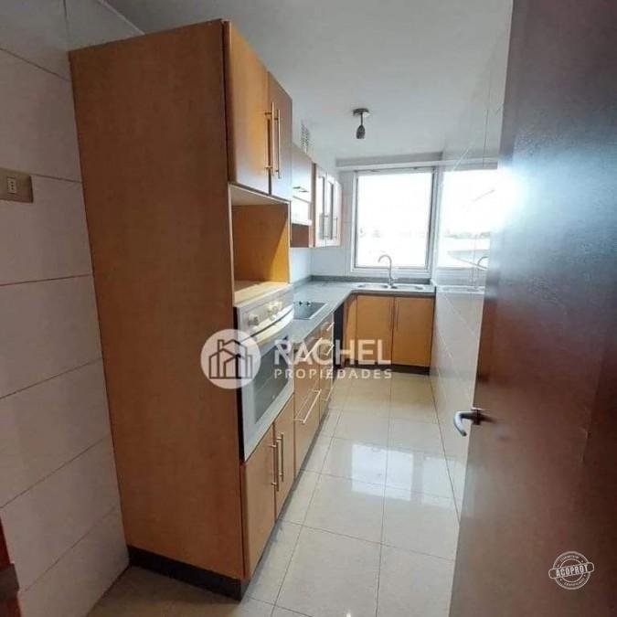 SE ARRIENDA DEPARTAMENTO 2 DORMITORIOS 2 BAÑOS CON ESTACIONAMIENTO Y BODEGA