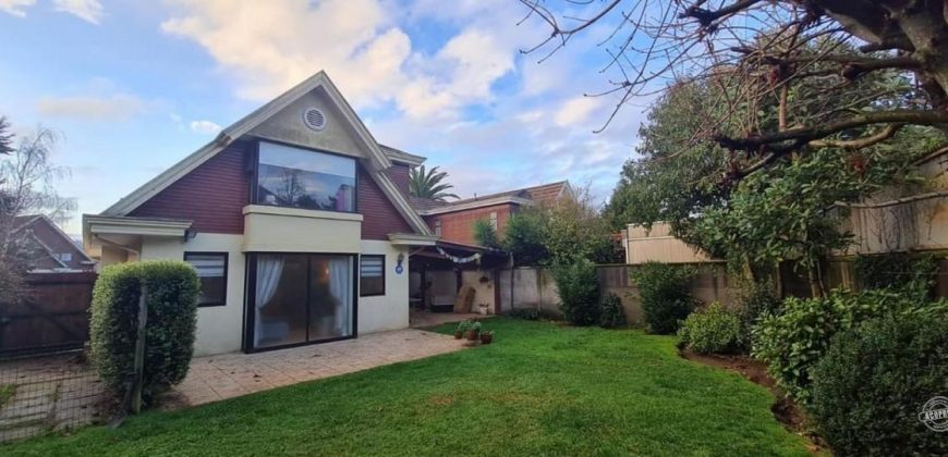 SE VENDE CÓMODA Y AMPLIA CASA EN BARRIO INGLÉS TEMUCO