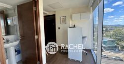 OFICINA AMOBLADA EN VENTA – Edificio K-Busisness Center