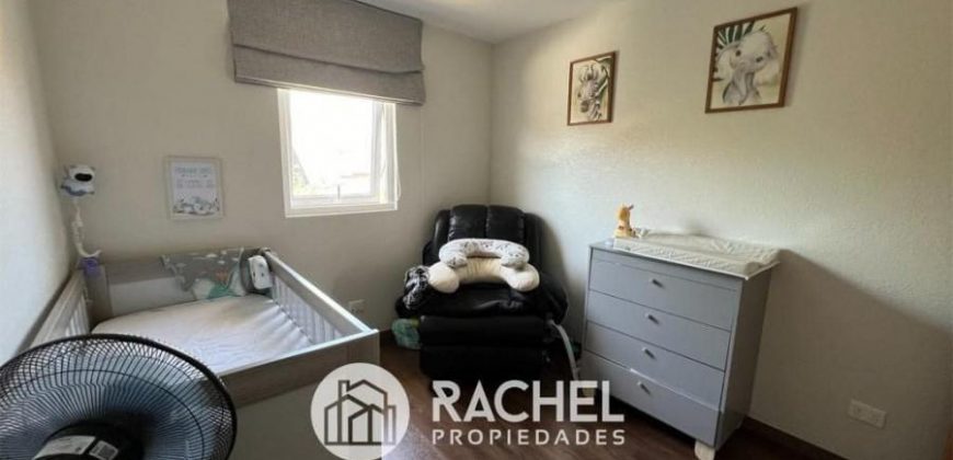 SE ARRIENDA CASA EN CONDOMINIO PARQUE ANTUMALAL
