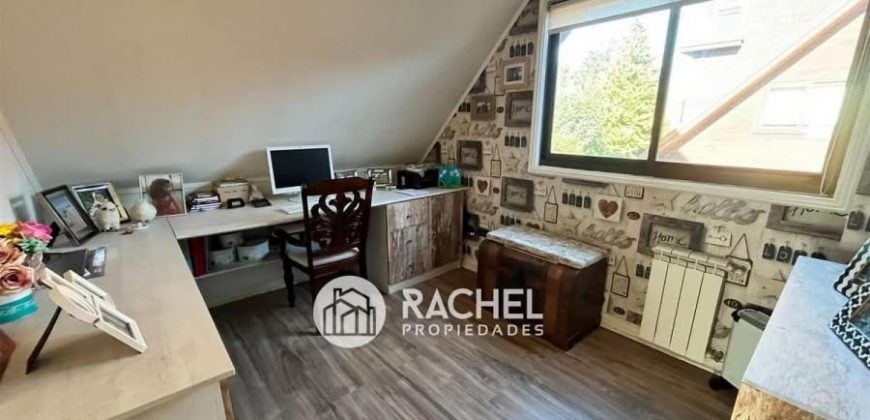 SE VENDE HERMOSA Y EQUIPADISIMA CASA EXCLUSIVO SECTOR-Puertas de Alcalá