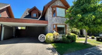 SE VENDE IMPECABLE Y HERMOSA CASA EN EXCLUSIVO CONDOMINIO- Sector Portal de la Frontera
