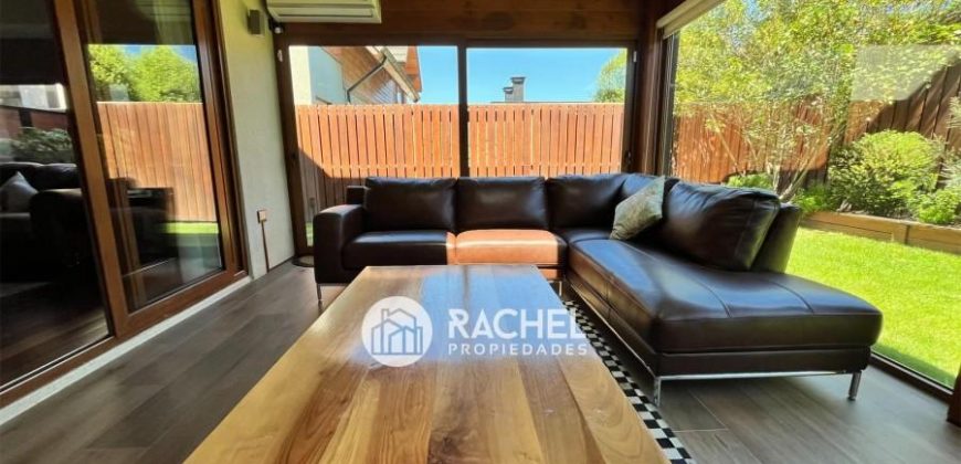 SE VENDE IMPECABLE Y HERMOSA CASA EN EXCLUSIVO CONDOMINIO- Sector Portal de la Frontera