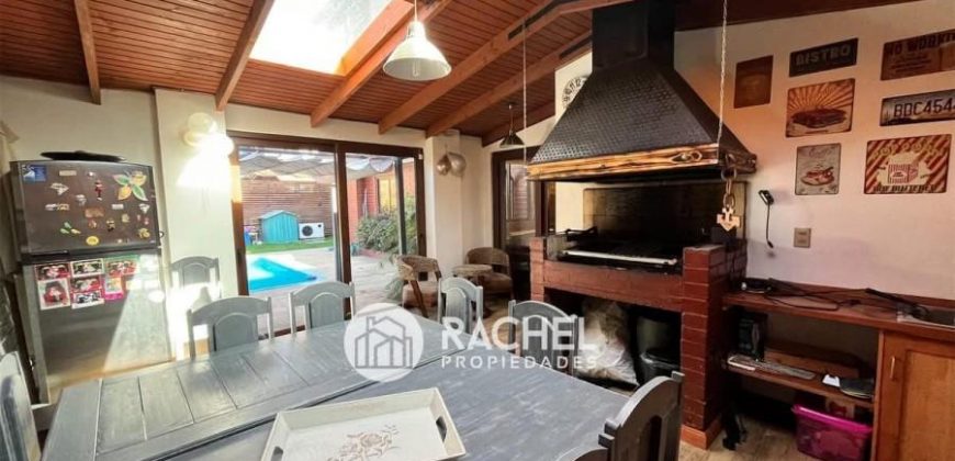 SE VENDE HERMOSA Y EQUIPADISIMA CASA EXCLUSIVO SECTOR-Puertas de Alcalá
