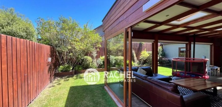 SE VENDE IMPECABLE Y HERMOSA CASA EN EXCLUSIVO CONDOMINIO- Sector Portal de la Frontera