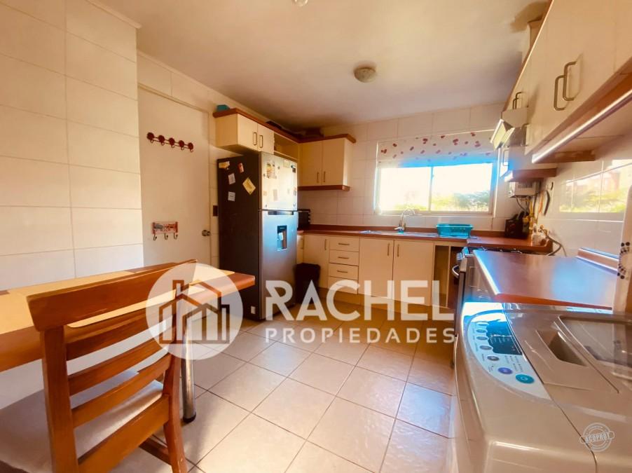 SE ARRIENDA CÓMODA CASA AMOBLADA, SECTOR RESIDENCIAL. VALDIVIA