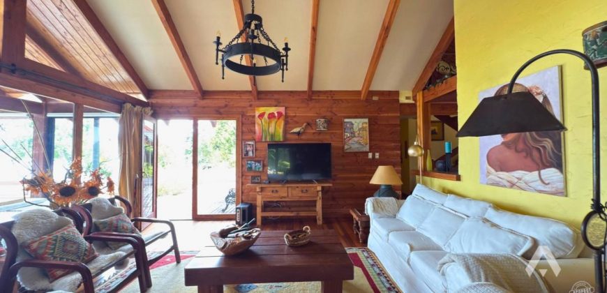 Casa en parcela en venta en Villarrica con acceso al lago