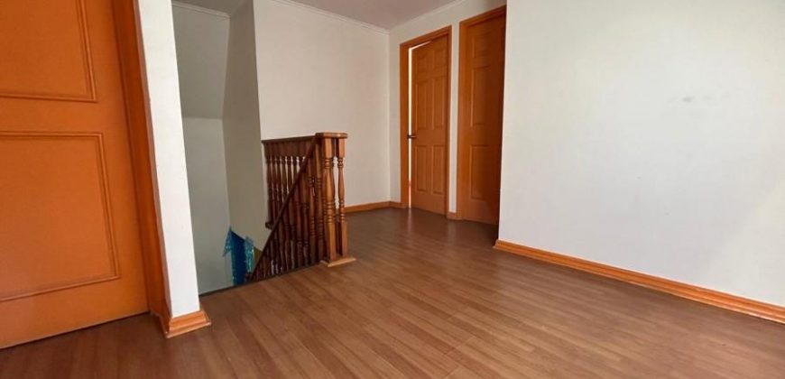 SE VENDE CASA EN VILLA JUAN PABLO II