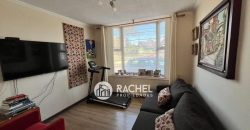 EN VENTA GRAN CASA 4 DORMITORIOS MÁS SERVICIO – SECTOR PONIENTE