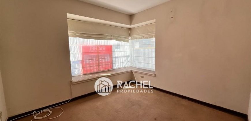 ¡¡OPORTUNIDAD!! SE VENDE ESPACIOSA CASA Ideal remodelar- sector Lomas de Mirasur