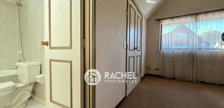 ¡¡OPORTUNIDAD!! SE VENDE ESPACIOSA CASA Ideal remodelar- sector Lomas de Mirasur