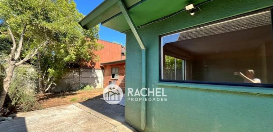 ¡¡OPORTUNIDAD!! SE VENDE ESPACIOSA CASA Ideal remodelar- sector Lomas de Mirasur