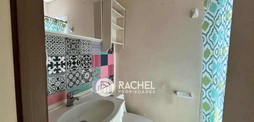 ¡¡OPORTUNIDAD!! SE VENDE ESPACIOSA CASA Ideal remodelar- sector Lomas de Mirasur