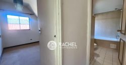 ¡¡OPORTUNIDAD!! SE VENDE ESPACIOSA CASA Ideal remodelar- sector Lomas de Mirasur
