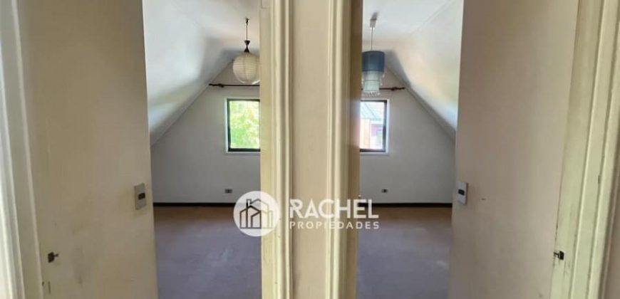 ¡¡OPORTUNIDAD!! SE VENDE ESPACIOSA CASA Ideal remodelar- sector Lomas de Mirasur
