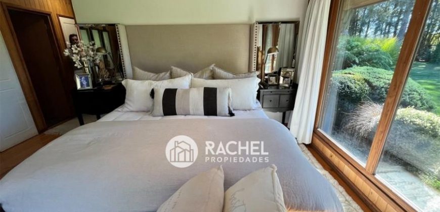 SE VENDE HERMOSA CASA EN PARCELA CON ESPECTACULAR JARDIN, PISCINA Y QUINCHO- Santa Justa de Metrenco