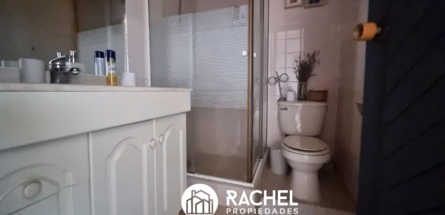 EN VENTA HERMOSO DUPLEX DE 3 DORMITORIOS AMOBLADO EN A PASOS DEL CENTRO DE PUCON