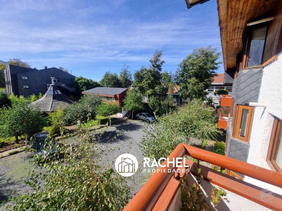 EN VENTA HERMOSO DUPLEX DE 3 DORMITORIOS AMOBLADO EN A PASOS DEL CENTRO DE PUCON