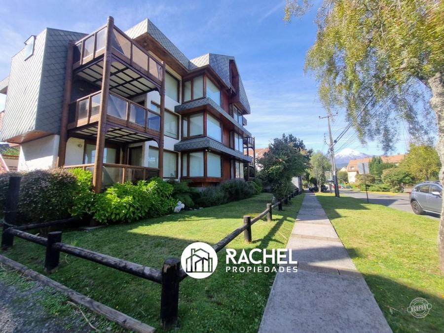 EN VENTA HERMOSO DUPLEX DE 3 DORMITORIOS AMOBLADO EN A PASOS DEL CENTRO DE PUCON