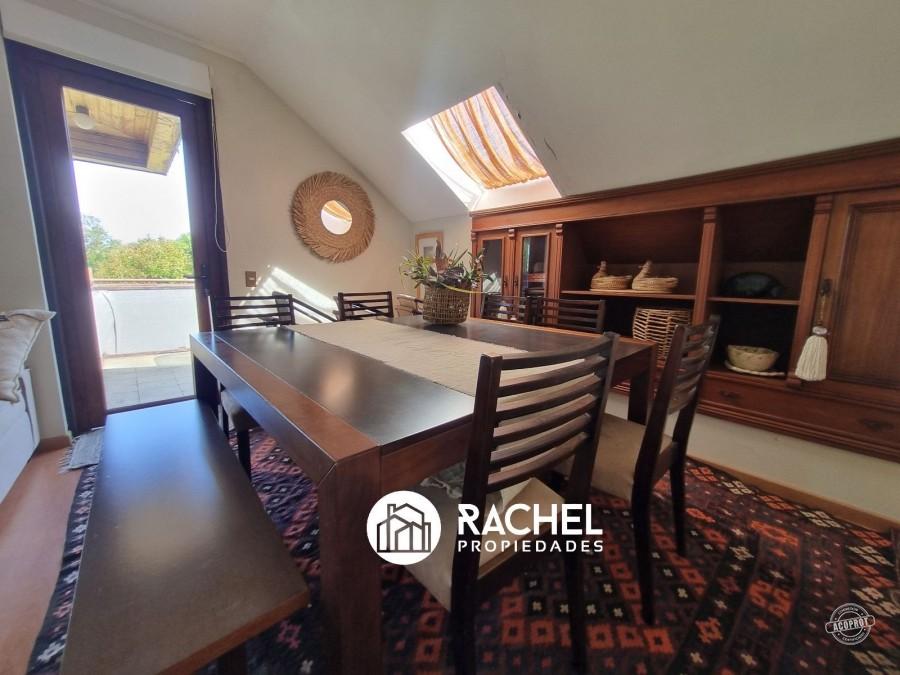 EN VENTA HERMOSO DUPLEX DE 3 DORMITORIOS AMOBLADO EN A PASOS DEL CENTRO DE PUCON