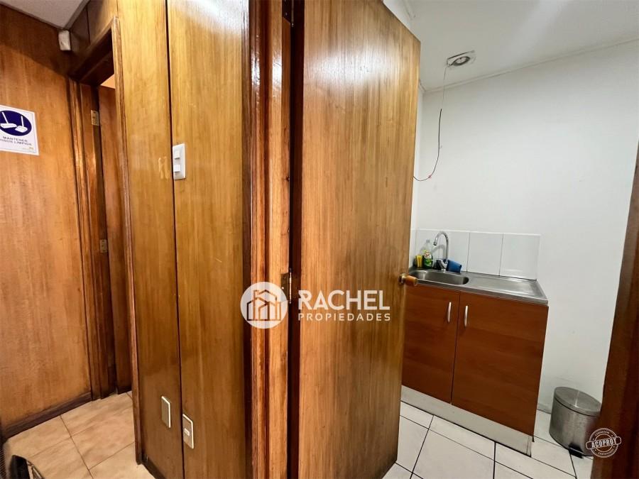 SE ARRIENDA AMPLIA OFICINA A PASOS DE LA PLAZA DE ARMAS- PLENO CENTRO DE TEMUCO