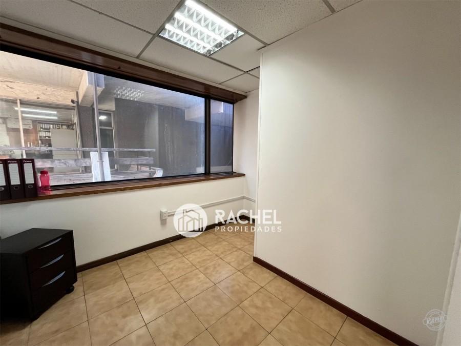 SE ARRIENDA AMPLIA OFICINA A PASOS DE LA PLAZA DE ARMAS- PLENO CENTRO DE TEMUCO