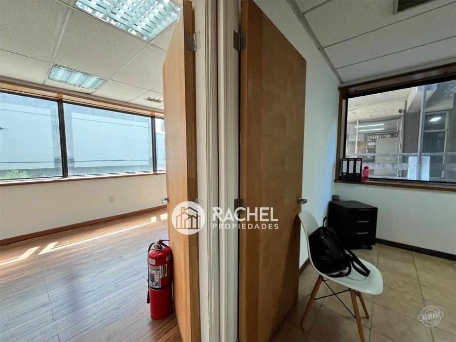 SE ARRIENDA AMPLIA OFICINA A PASOS DE LA PLAZA DE ARMAS- PLENO CENTRO DE TEMUCO