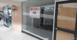 Excelente Local Comercial en Edificio Policentro, Bulnes 443, pleno centro de Temuco