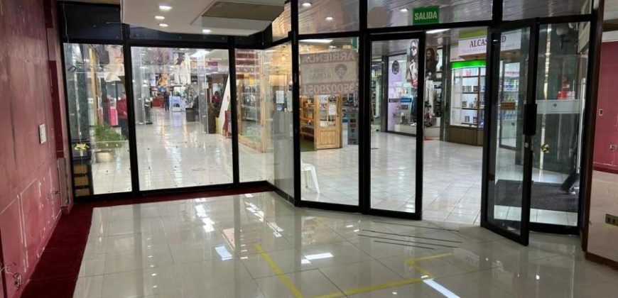 Excelente Local Comercial en Mall Mirage de Temuco