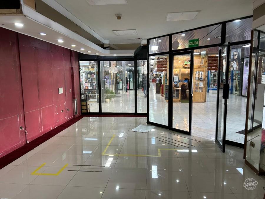 Excelente Local Comercial en Mall Mirage de Temuco