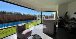 SE VENDE ESPECTACULAR CASA CON ALTA EFICIENCIA ENERGÉTICA- Sector Poniente